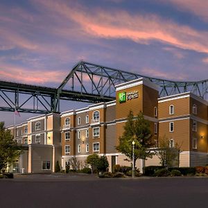 Holiday Inn Express Hotel & Suites Astoria By Ihg
